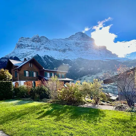 Carve - Eiger, Moench And Jungfrau Lejlighed